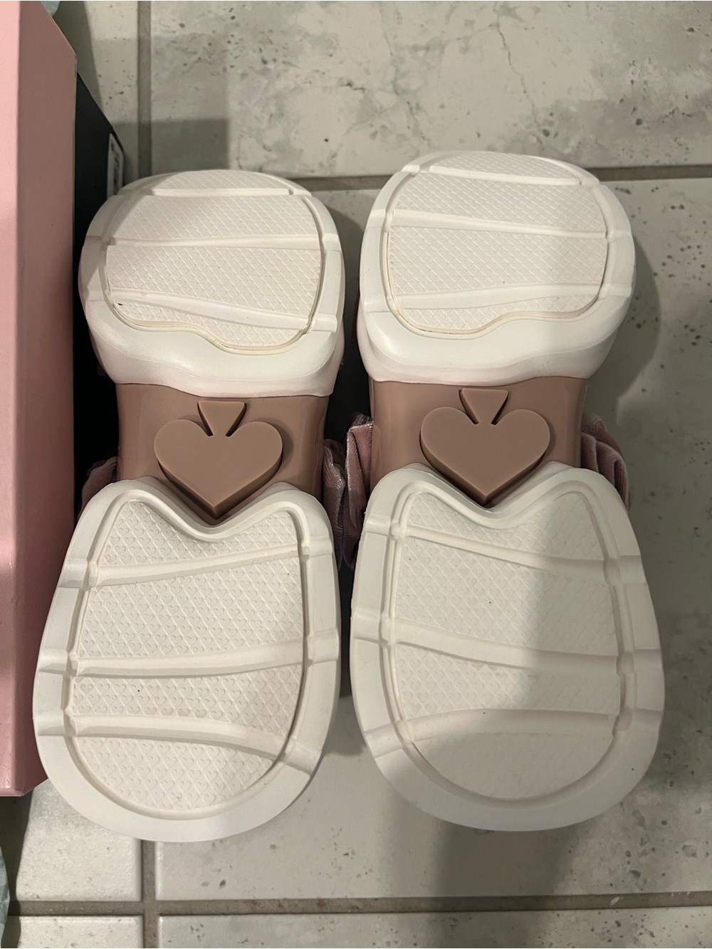 NWT kate spade Cream and Blush Pink scrunchie sneaker in plush and leather - Picture 7 of 12